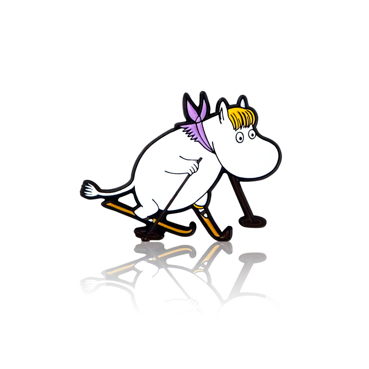 Snorkmaiden on skis
