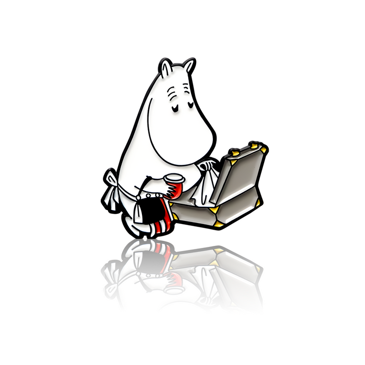 Moominmamma picnicking