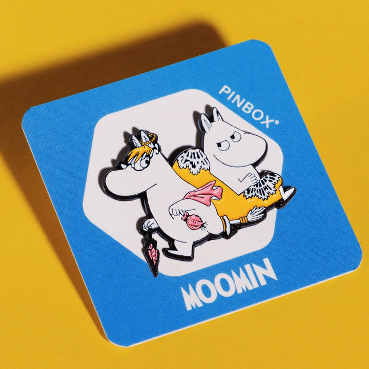 Snorkmaiden and Moomintroll on an armchair