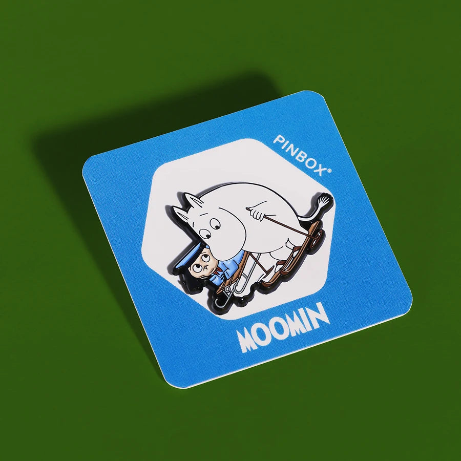 Moomin with Nibling on skis