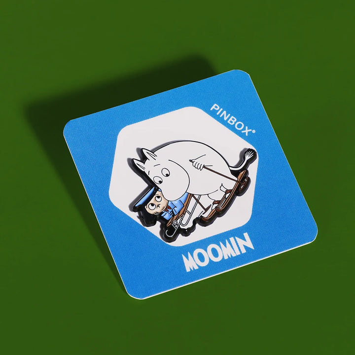 Moomin with Nibling on skis