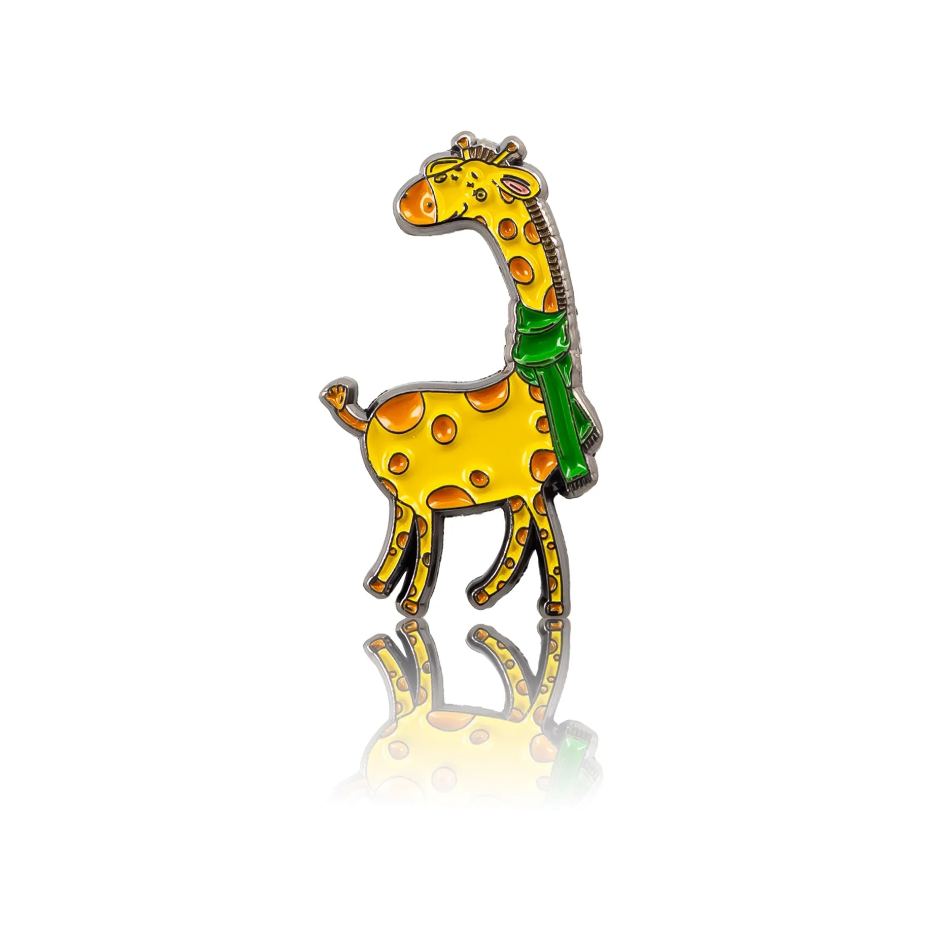 uśmiechnięta żyrafa w zielonym szaliku
